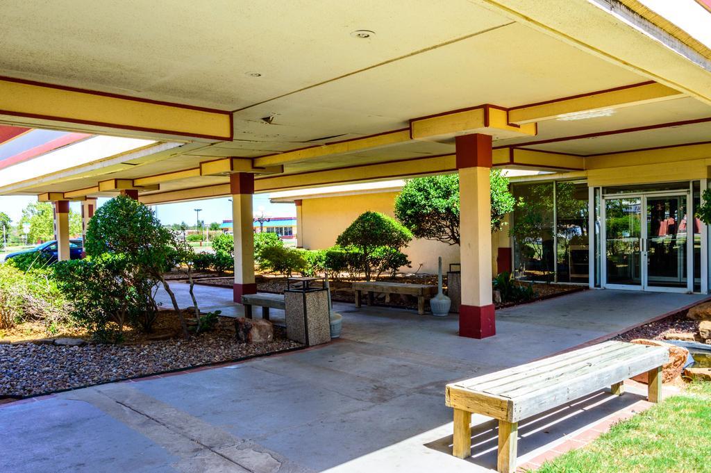 Executive Inn Hotel&Conference Center Lawton Exterior foto